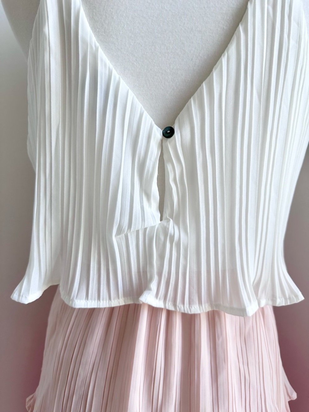She & Sky Ombre Pleated Tiered Maxi Dress in White to Fuchsia Size Small - Picture 6 of 7